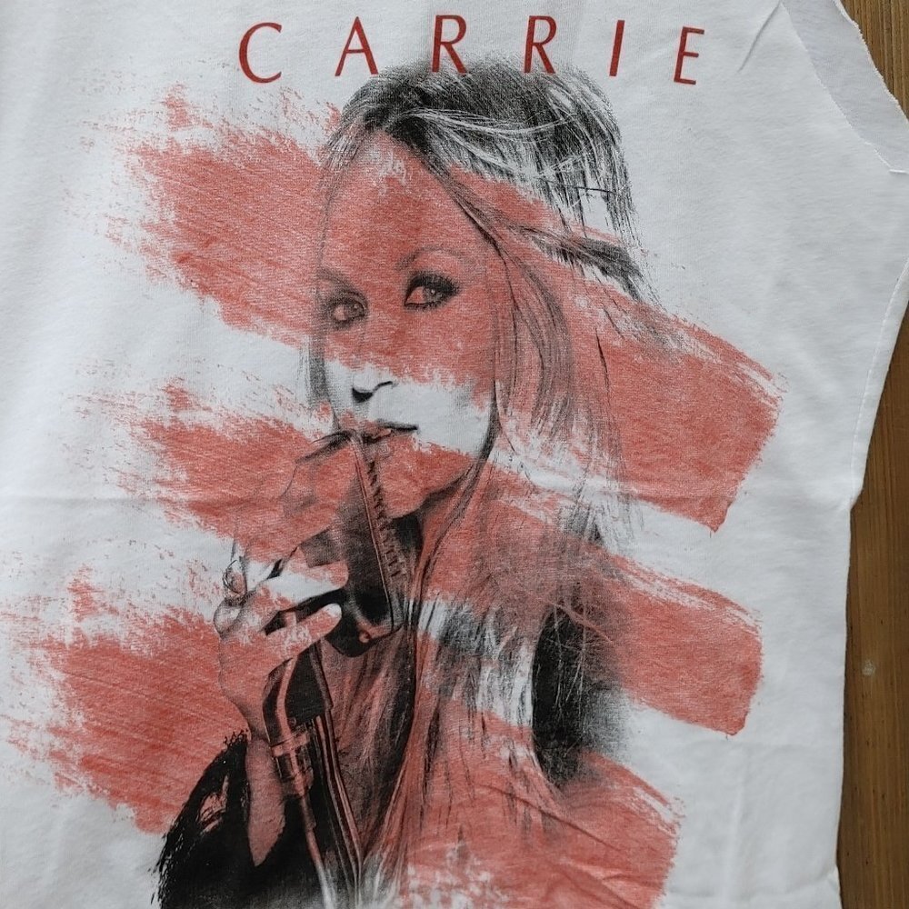 Carrie Underwood Storyteller T-Shirt Cut off Tank Women's Size Small OFFICIAL